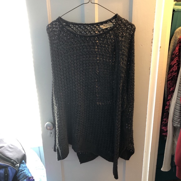 Sweater - Picture 1 of 4